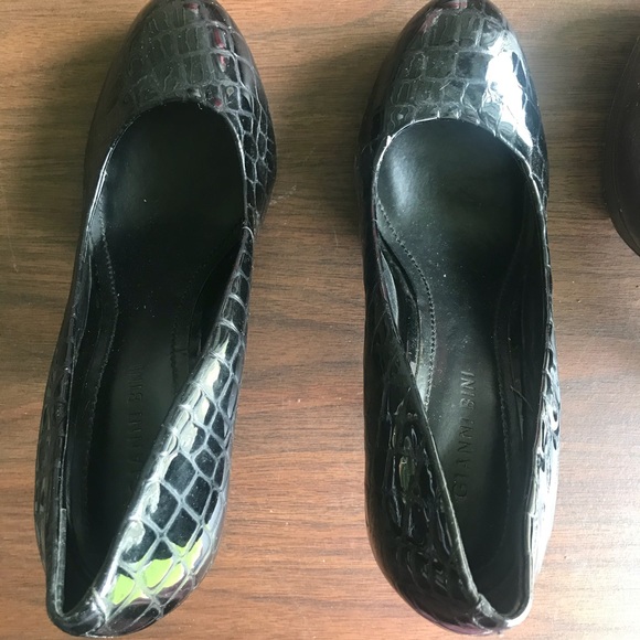 Shoes - Picture 2 of 3